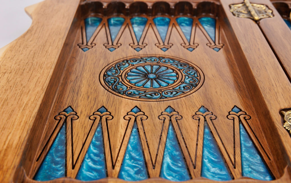 Juego de ajedrez y backgammon de nogal: incrustación de resina epoxi