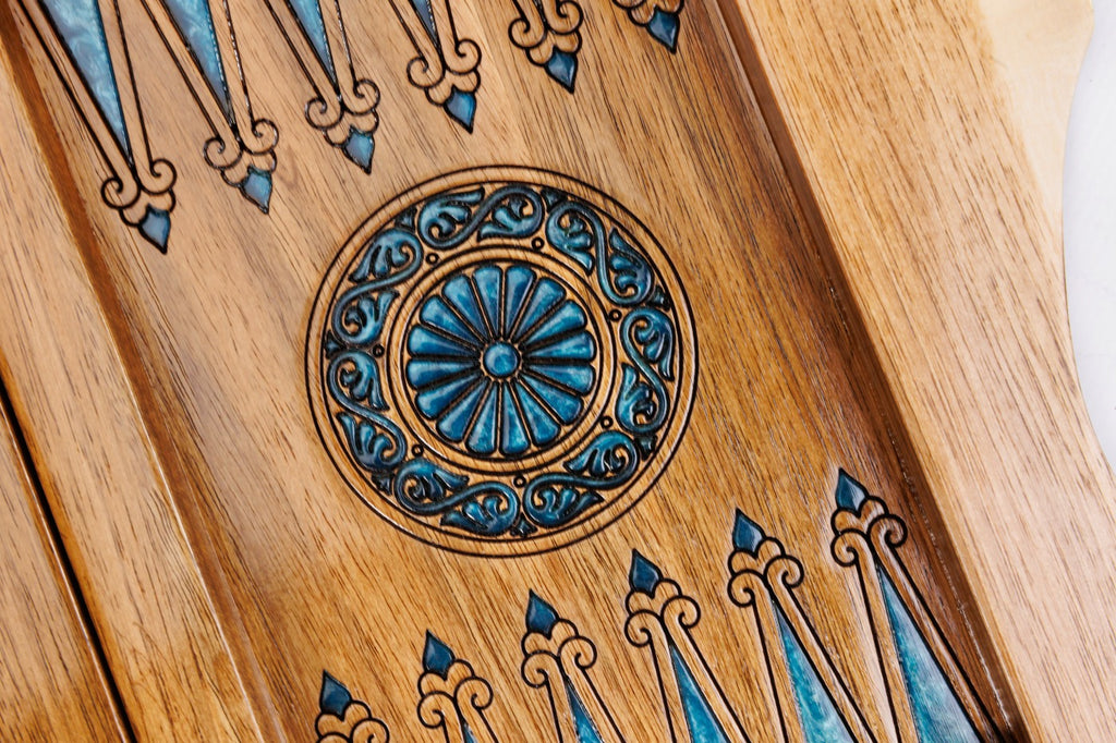 Juego de ajedrez y backgammon de nogal: incrustación de resina epoxi