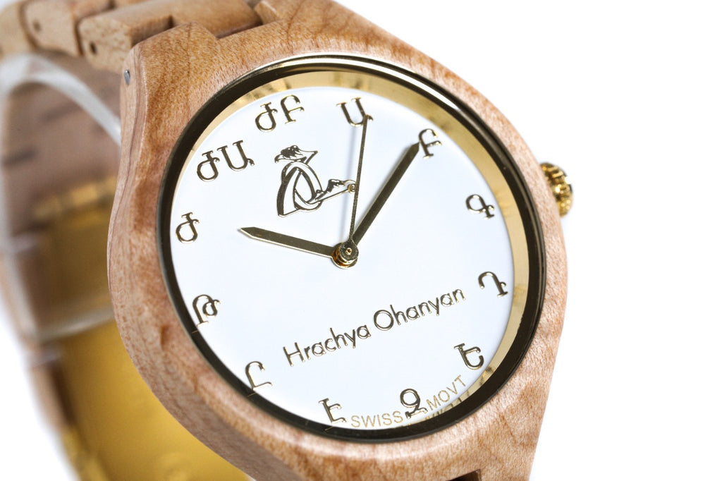 Reloj de pulsera blanco para mujer
