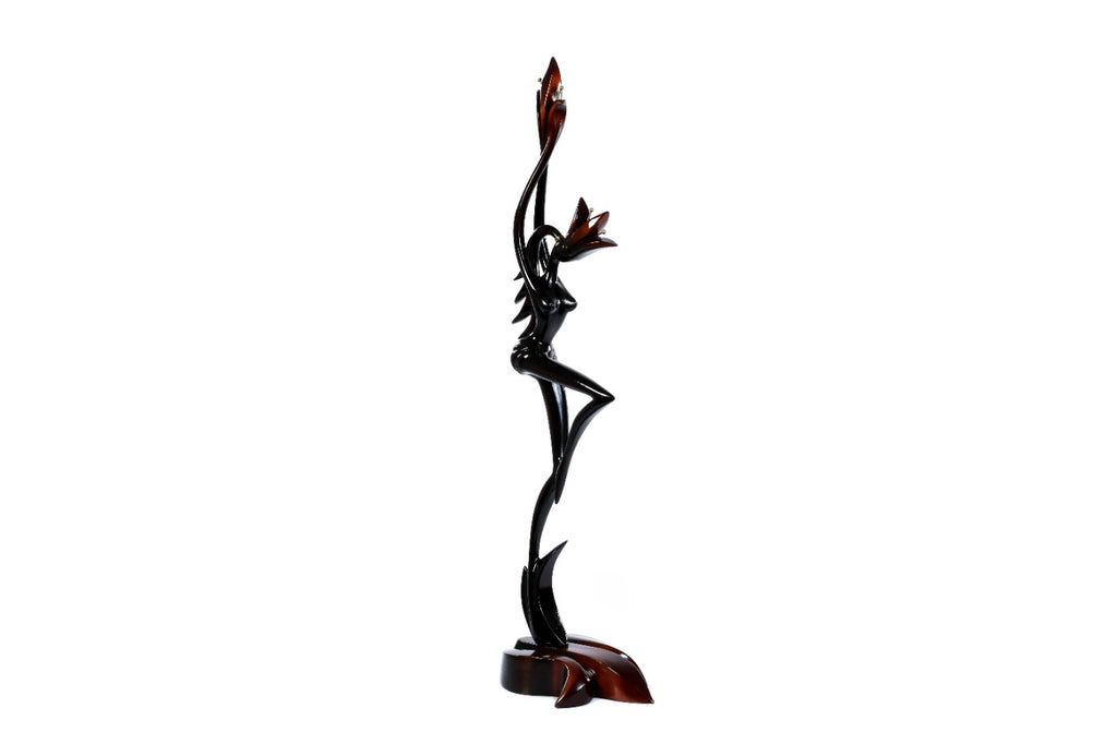 Hand-Carved Wooden Queen Sculpture - photo 5