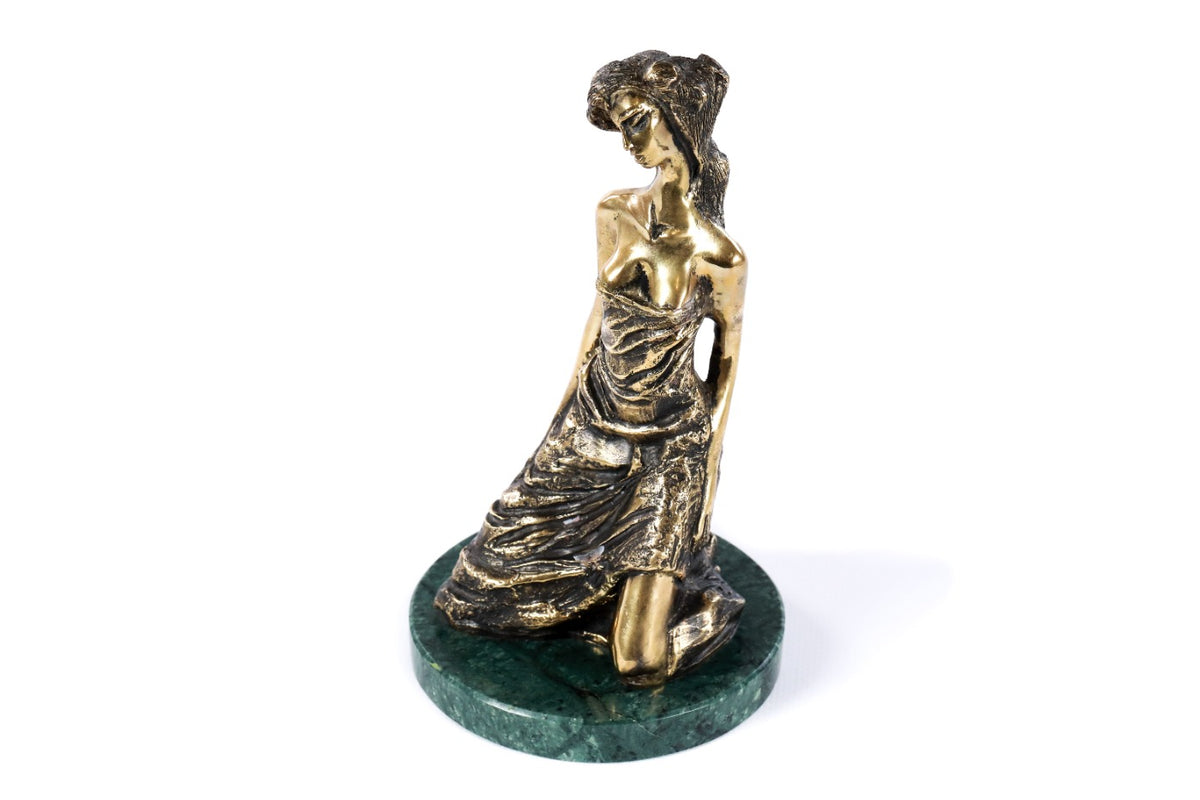 Handmade Bronze and Marble Girl on Her Knees Sculpture - photo 6