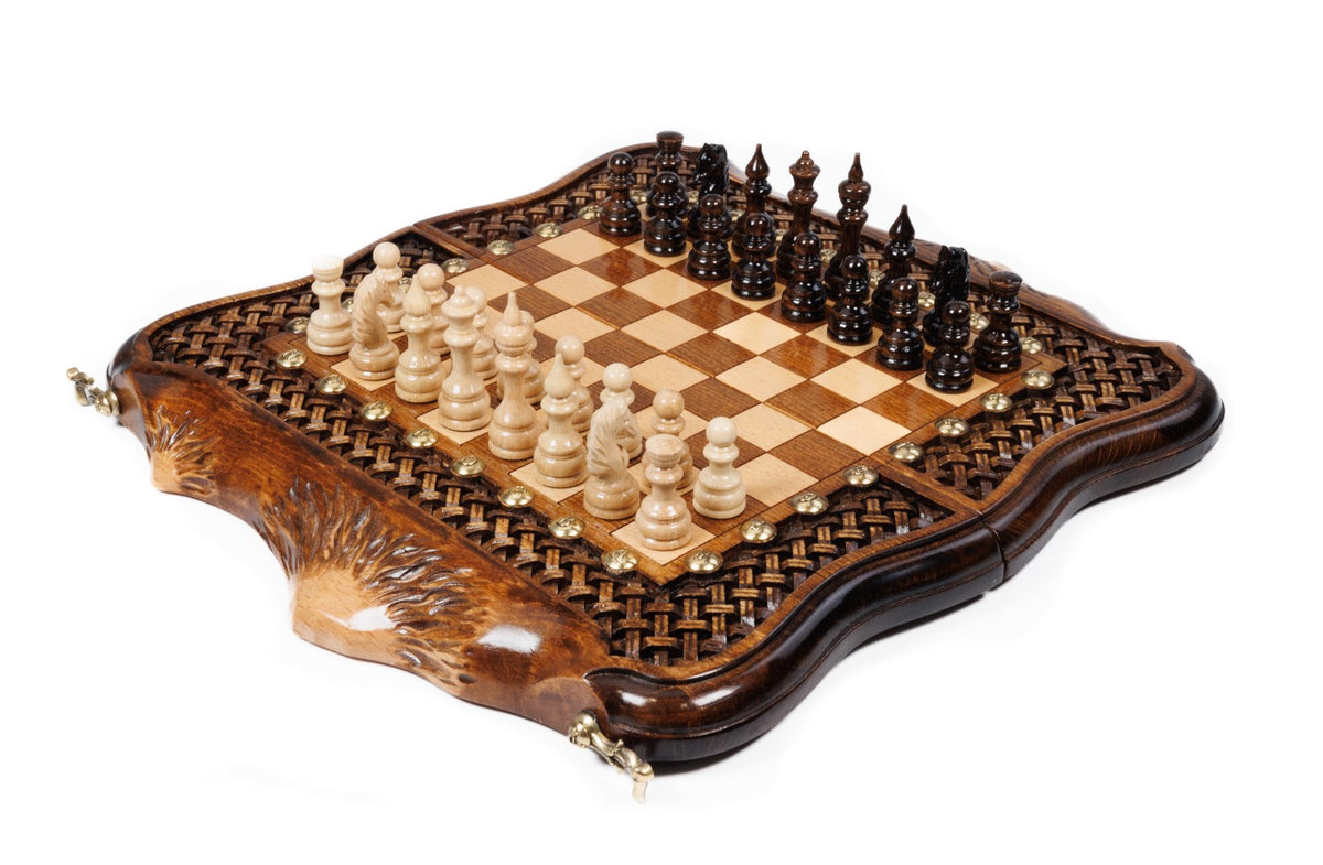 Handmade Walnut Chess and Backgammon Set with Ornamental Braid Pattern and Ararat Outline, 30 cm