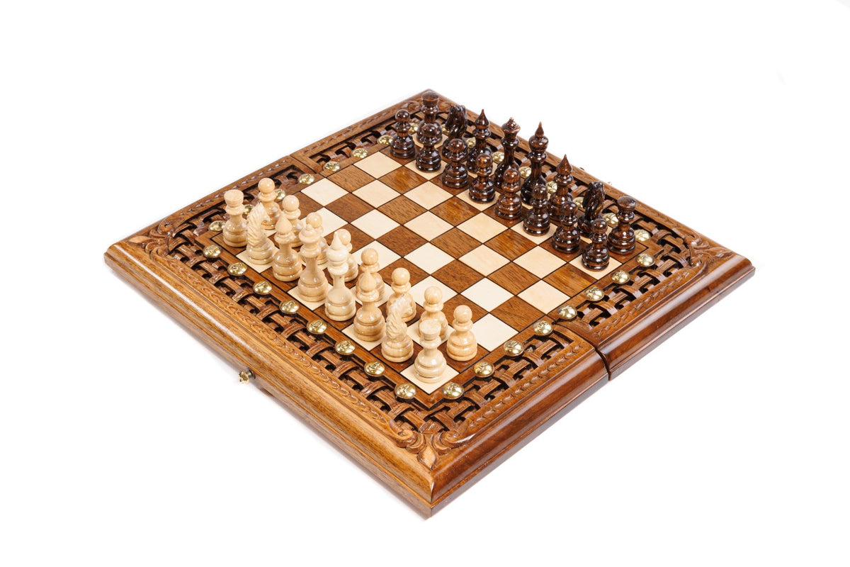 Handmade Walnut Chess and Backgammon Set with Ornamental Braid Pattern, 30 cm