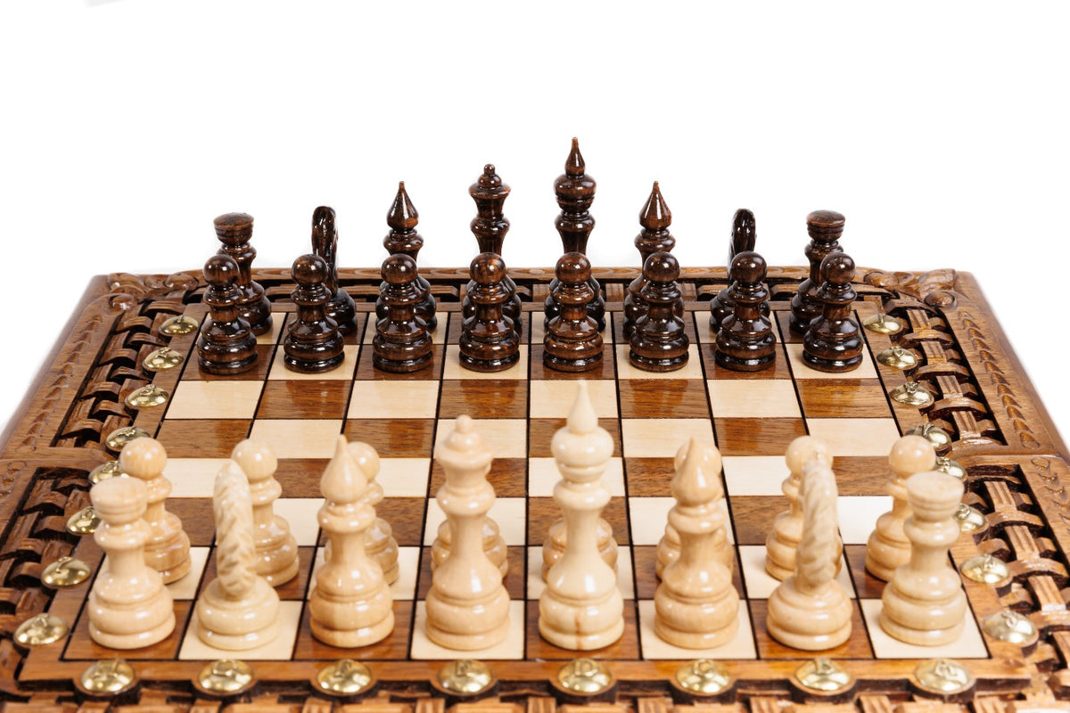 Handmade Walnut Chess and Backgammon Set with Ornamental Braid Pattern, 30 cm - photo 5