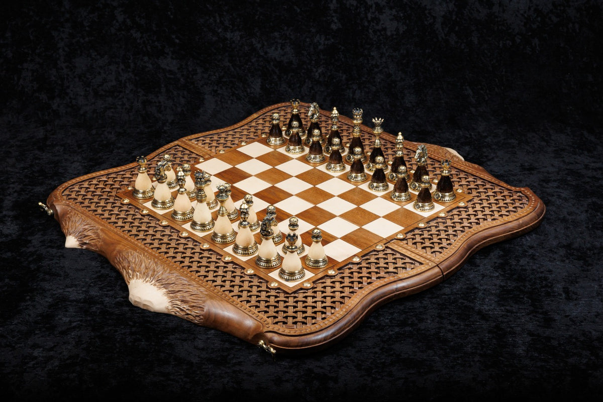 Handmade Walnut Chess and Backgammon Set with Ornamental Braid Pattern, 60 cm (Model 32101+63606)