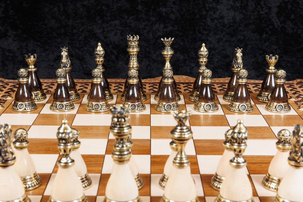 Handmade Walnut Chess and Backgammon Set with Ornamental Braid Pattern, 60 cm - photo 5