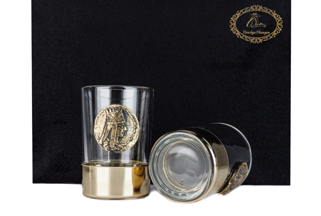 Handmade Glass with Bronze Details - photo 3
