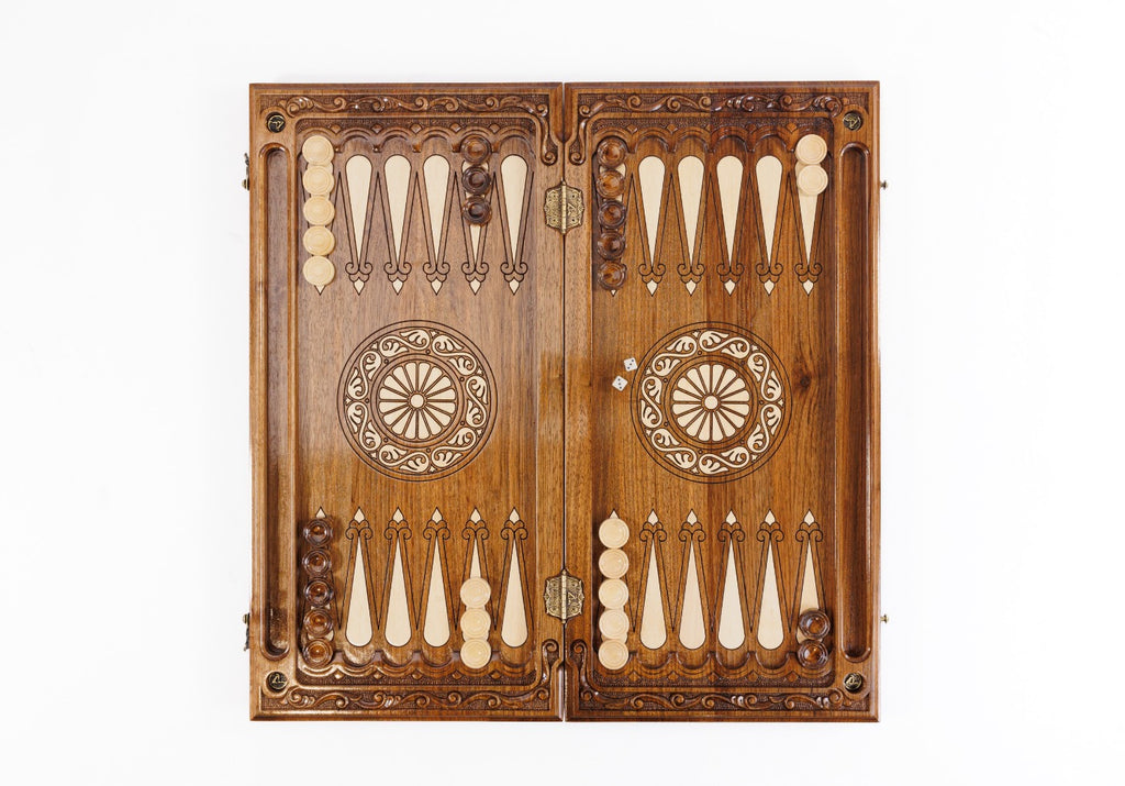 Handmade Walnut Chess and Backgammon Set with Ornamental Braid Pattern and Epoxy Resin, 60 cm - photo 9