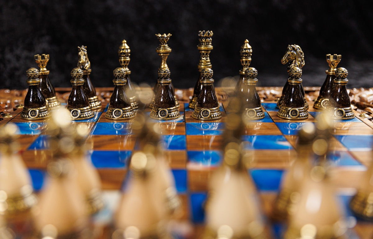 Handmade Walnut Chess and Backgammon Set with Ornamental Braid Pattern and Epoxy Resin, 60 cm - photo 7