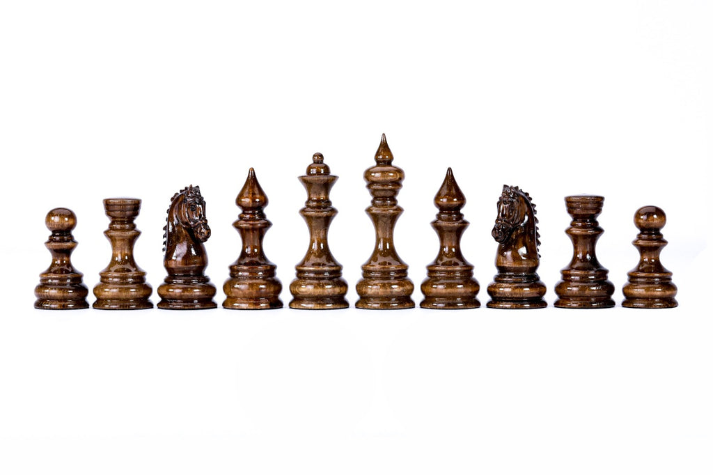Klassisches Schachfiguren-Set aus Holz