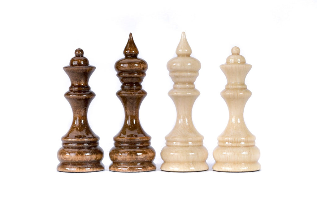 Klassisches Schachfiguren-Set aus Holz