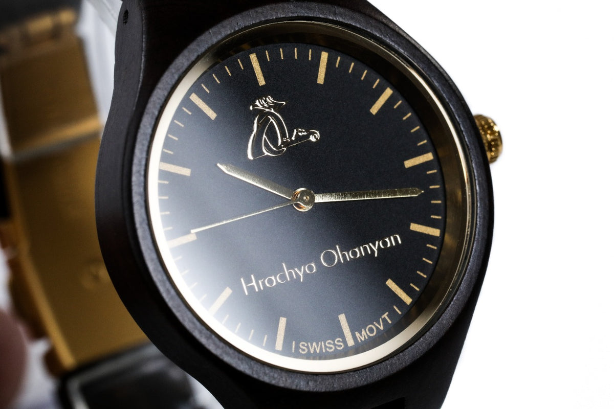 Reloj de pulsera de madera negro para mujer