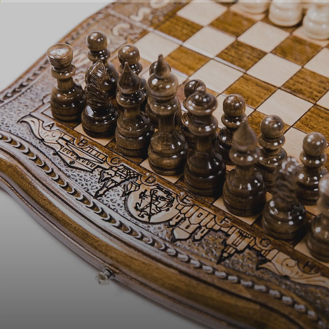 Chess & Backgammon Set with Moscow Edition, 30 cm – video