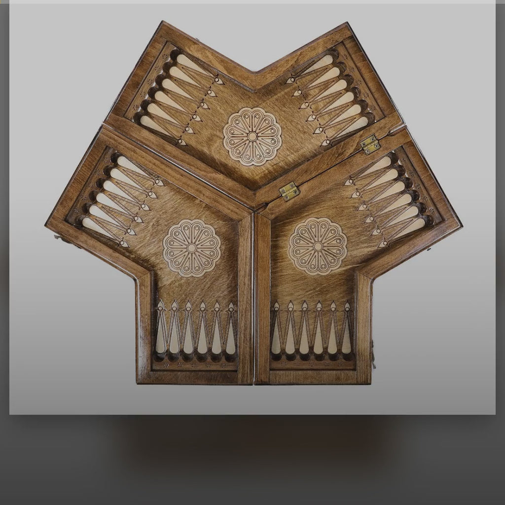 Backgammon Set for Three Players, 30 cm – video