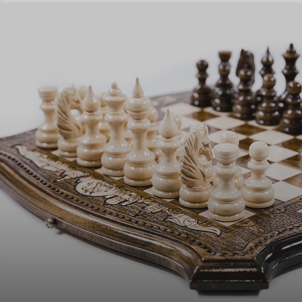 Chess Set with Moscow Edition, 30 cm – video