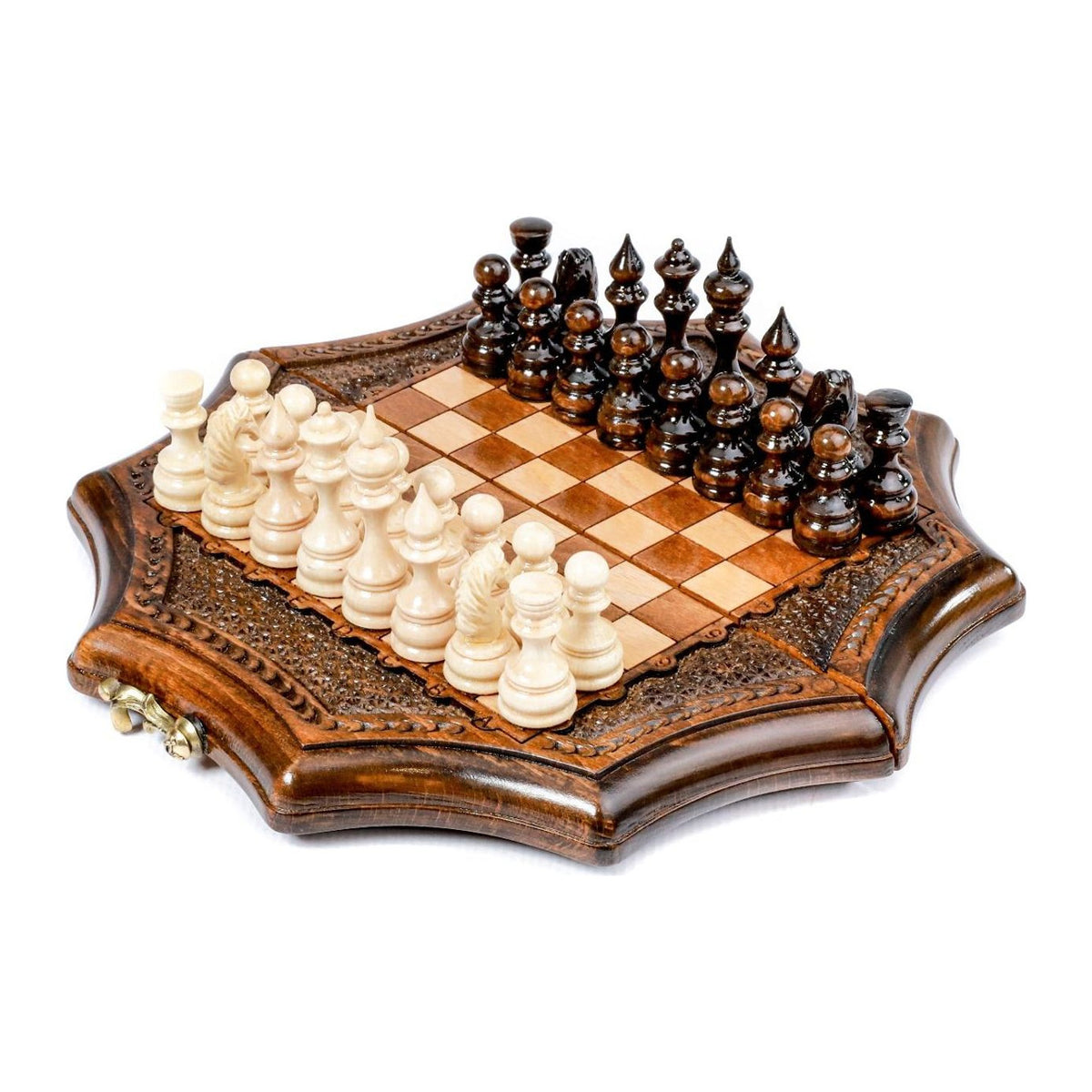 Star-shaped chess