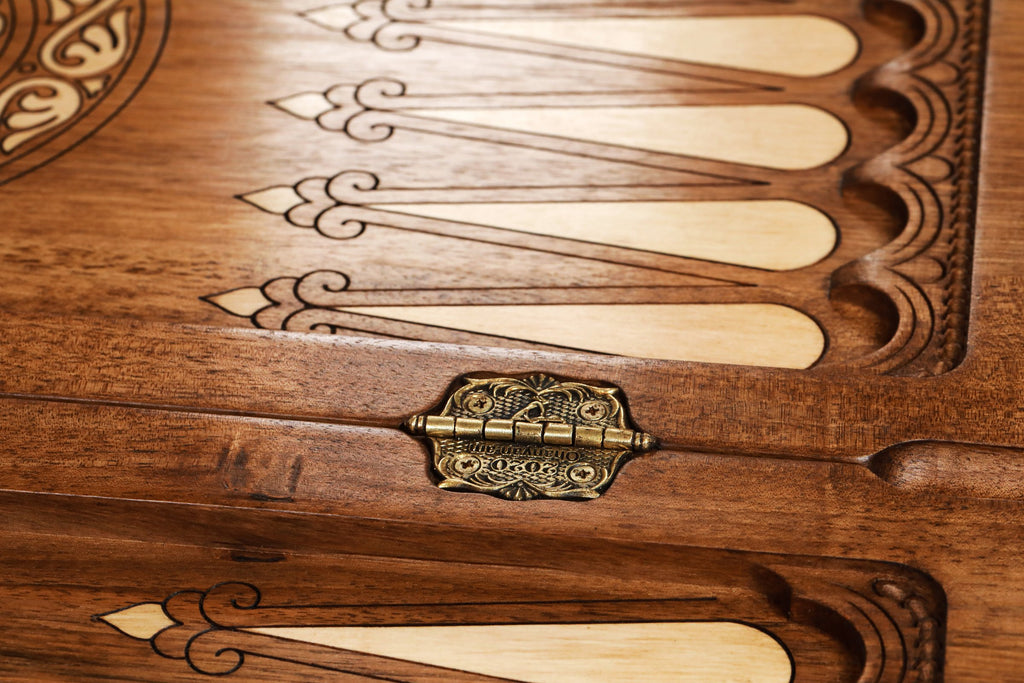 Handmade Walnut Backgammon Set with 100 Dollar Bill and Hornbeam Inlay, 60 cm