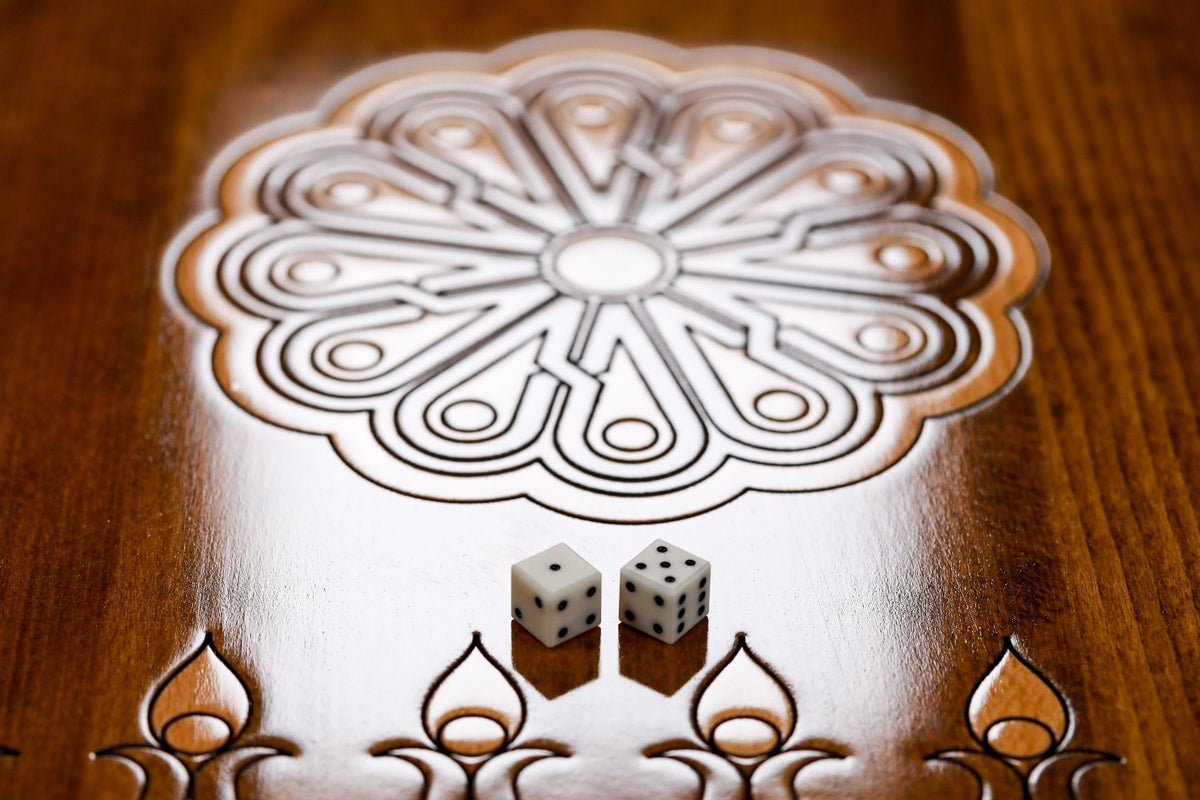 Backgammon-Tisch mit Ewigkeitszeichen, 60 cm – Foto 8