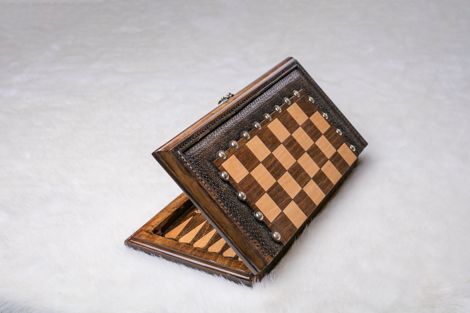 Chess - Backgammon - HrachyaOhanyan Co