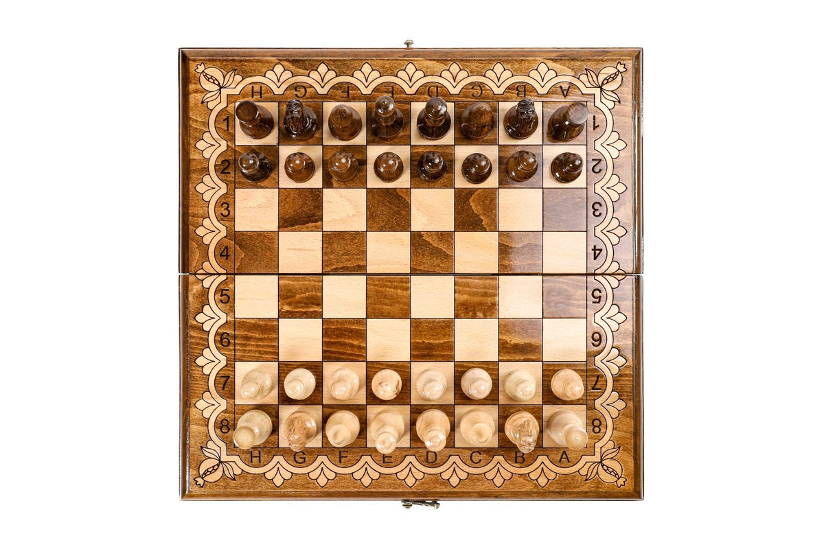 Juego de ajedrez clásico con borde de volutas florales blancas, 40 cm – foto 4